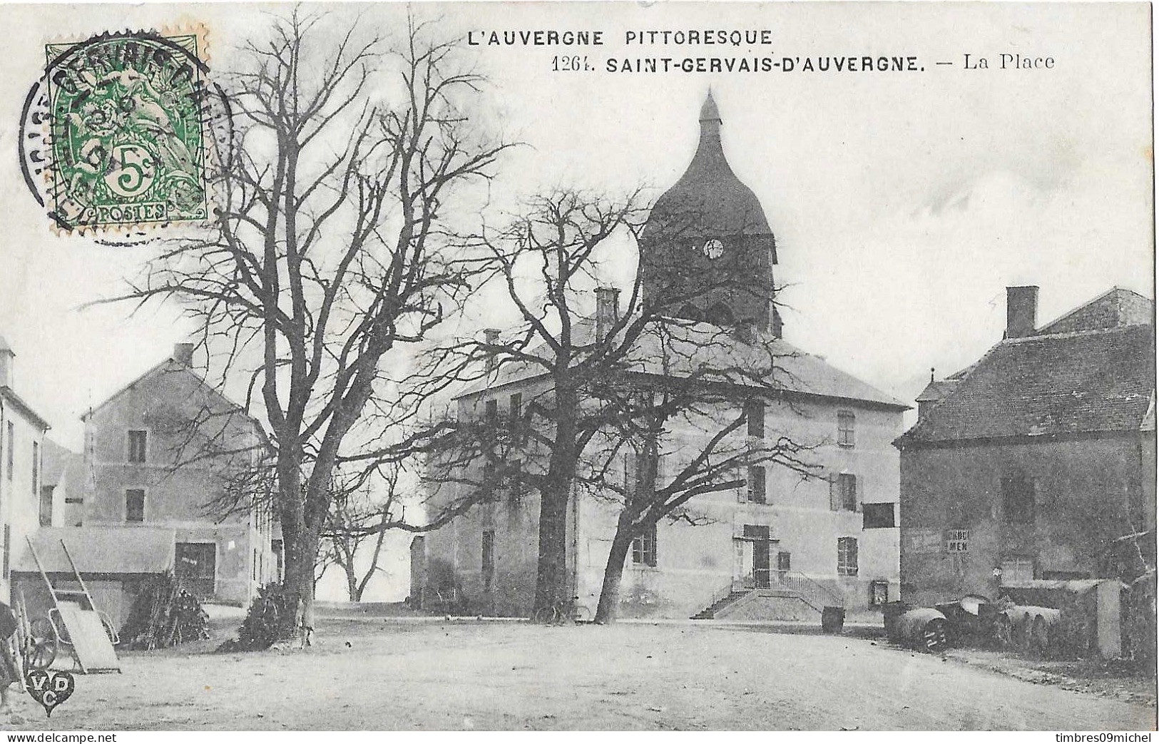 CPA Saint Gervais D'Auvergne La Place - Saint Gervais D'Auvergne