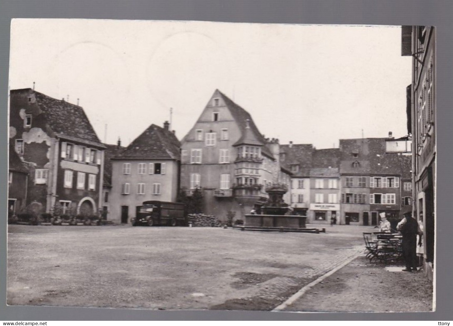 CPA  La Place De Soultz  Alsace Haut -Rhin   Carte Circulée 1955 - Soultz