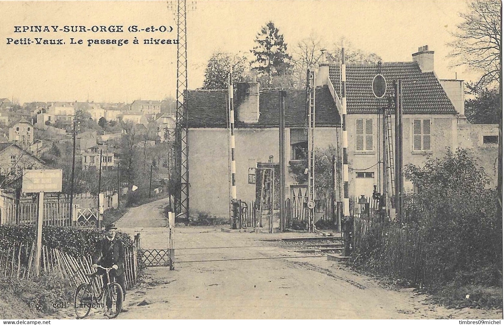 CPA Epinay Sur Orge Petit Vaux Le Passage à Niveau - Epinay-sur-Orge