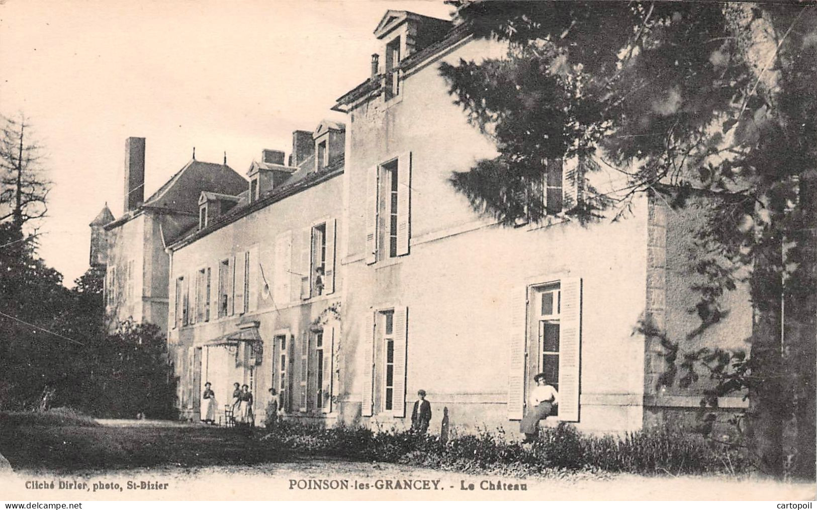 52 - POISSON-LES-GRANCEY - Le Château Animé - Poissons