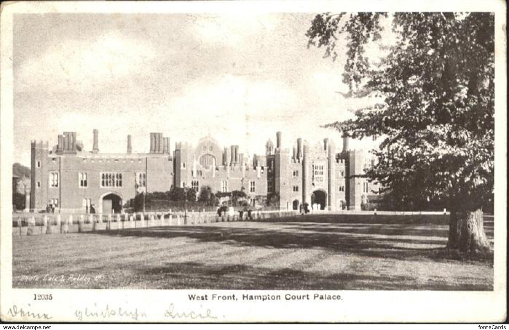 10990304 Hampton Court West Front Palace Hampton - Herefordshire