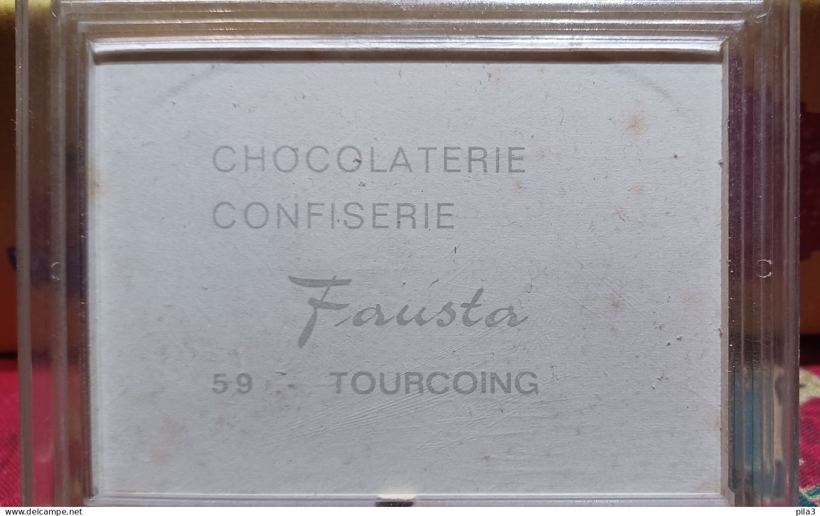 14 images voitures 1898 à 1914 sous cadre publicitaire chocolaterie confiserie FAUSTA Tourcoing