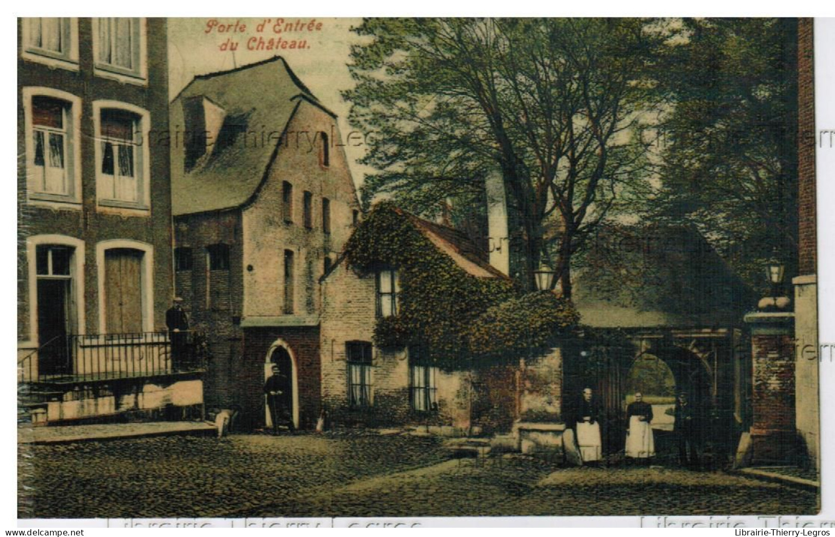 CPA Beaumont Porte D'entrée Du Château - Beaumont