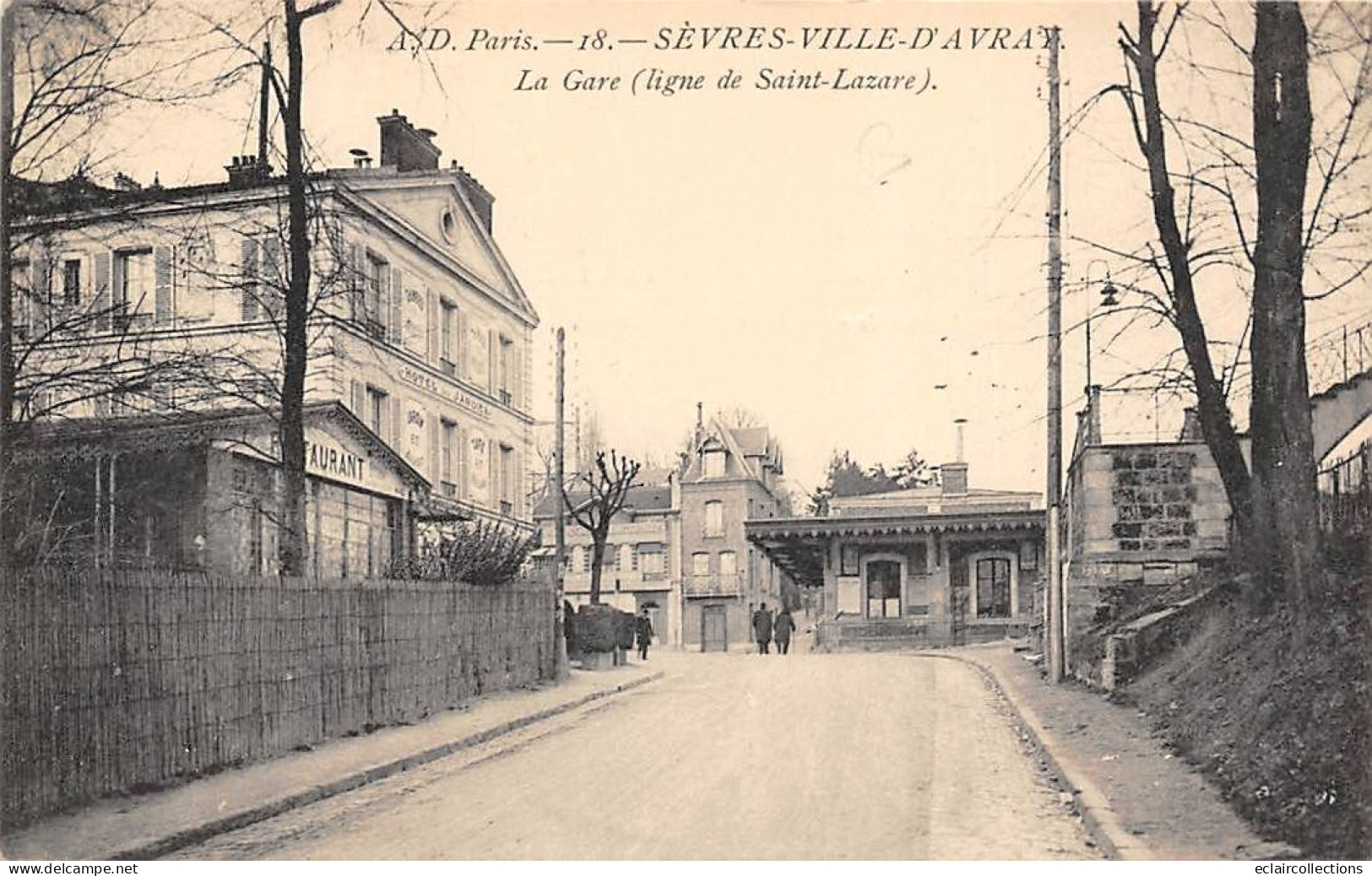 Sèvres . Ville D'Avray      92         La Gare. Ligne De St Lazare N° 18    (voir Scan) - Sevres