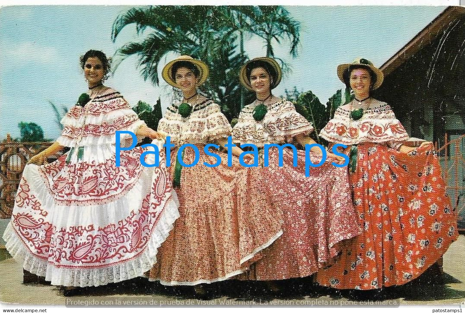 222562 PANAMA COSTUMES BEAUTIFUL YOUNG LADIES DRESSED IN POLLERAS & MONTUNAS POSTAL POSTCARD - Panama