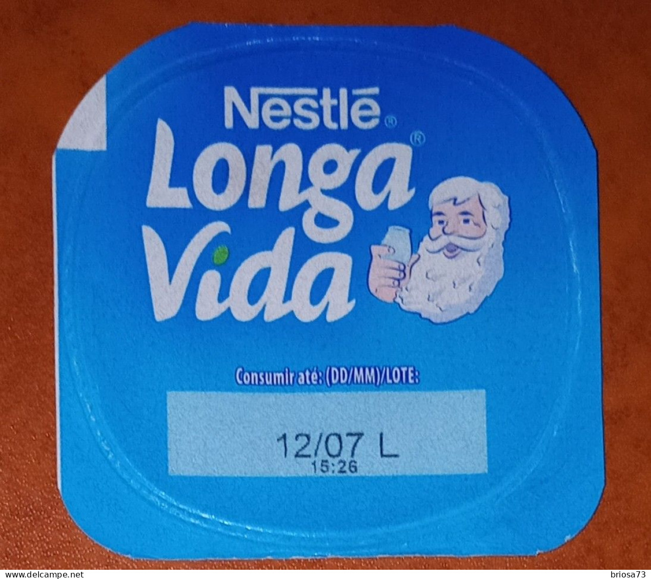 Opercule Yaourt Nestlé - Milchdeckel - Kaffeerahmdeckel