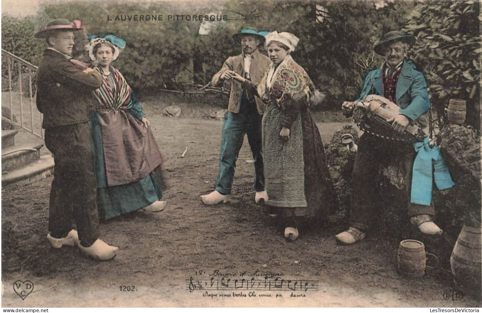 FOLKLORE - Costumes - Bourrée D'Auvergne - La Danse - Carte Postale Ancienne - Costumes