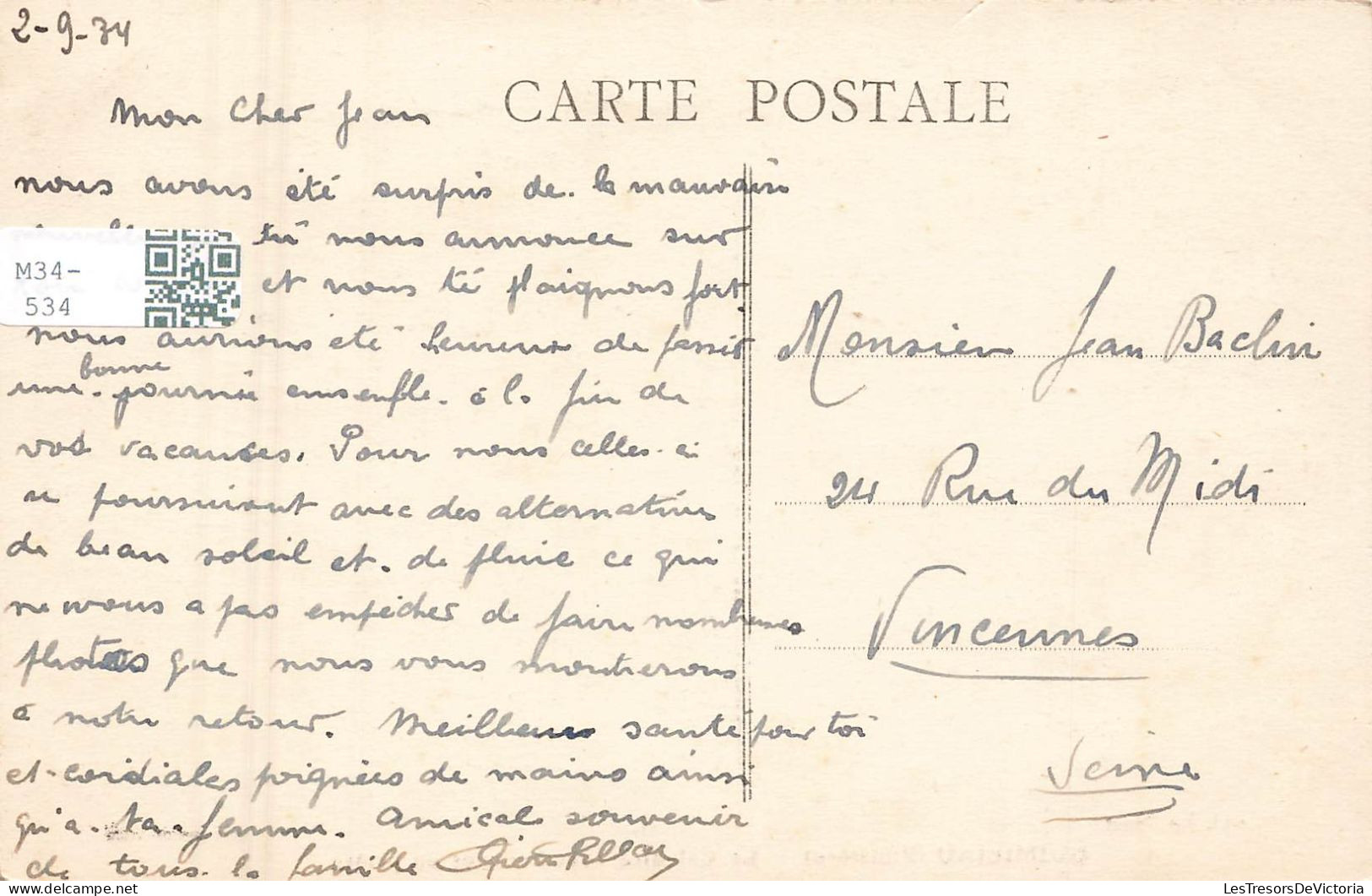 FRANCE - Guimiliau (Finistère) - Le Calvaire Avec Femme En Prière - Animé - Carte Postale Ancienne - Guimiliau