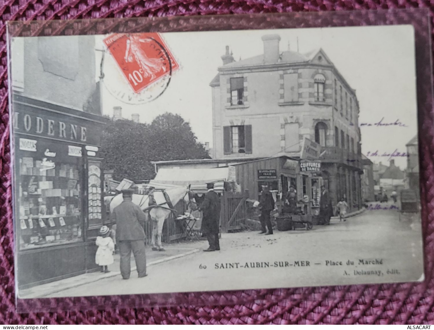 Saint Aubin , Place Du Marché - Saint Aubin