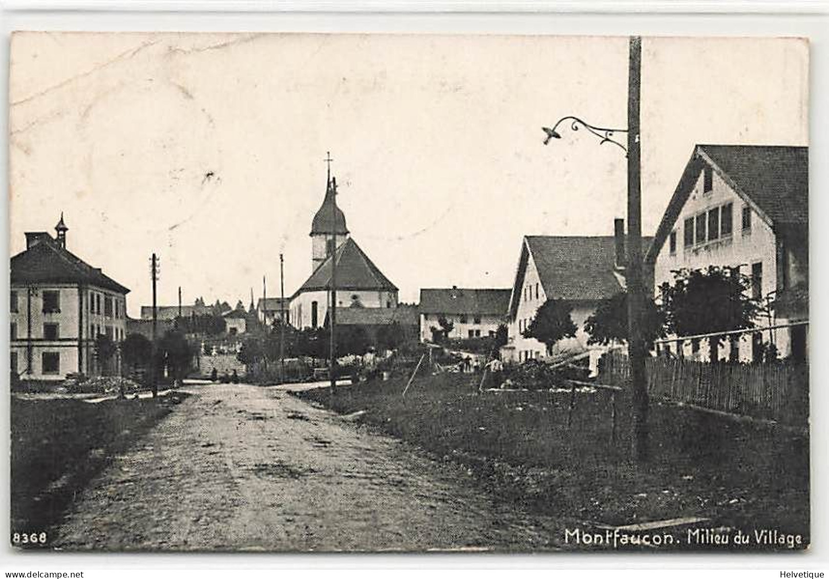 Montfaucon Milieu Du Village  1918 - Montfaucon