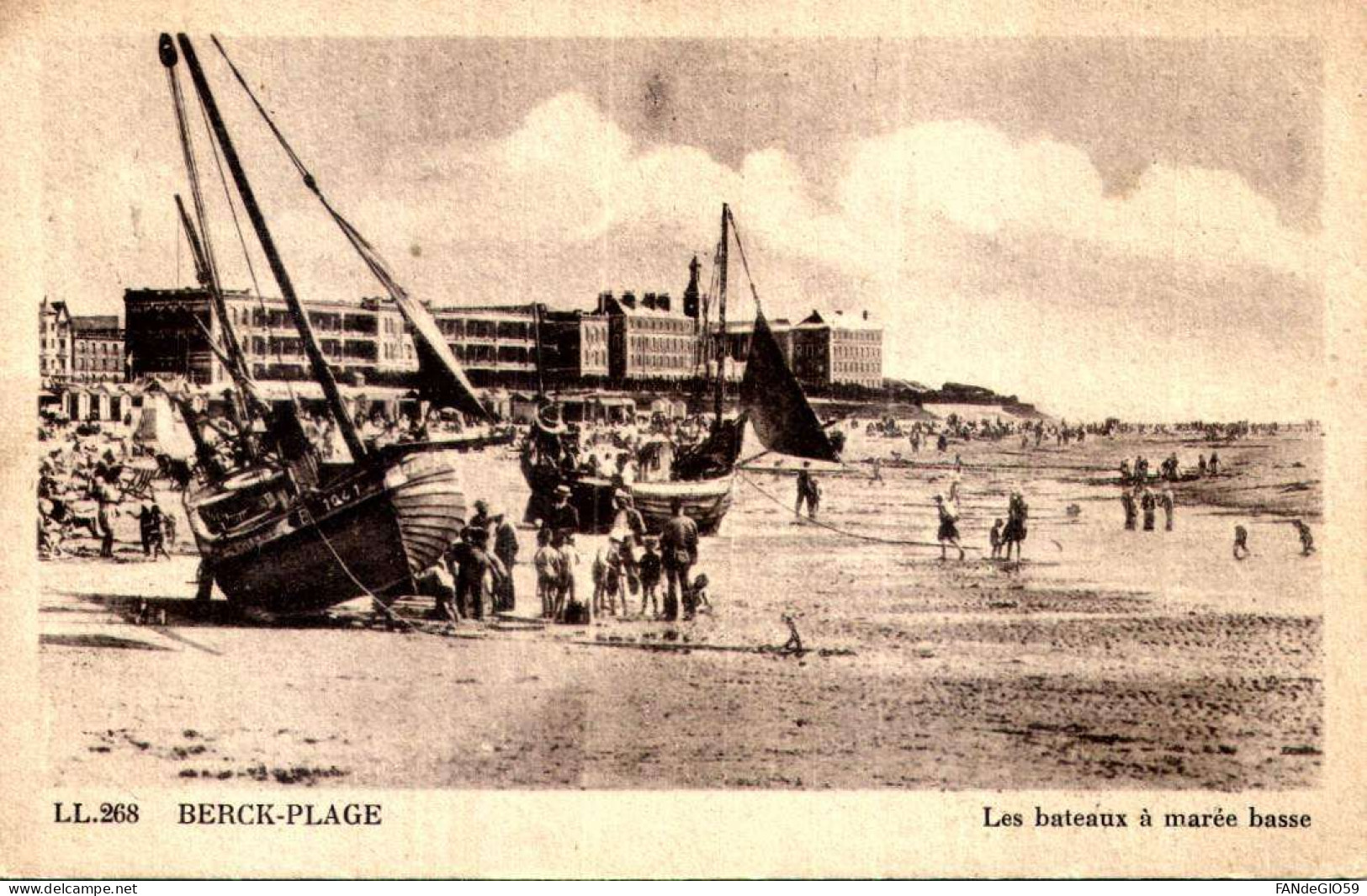 BERCK PLAGE - Les Bateaux à Marée Basse, Animé// CLAS - Berck