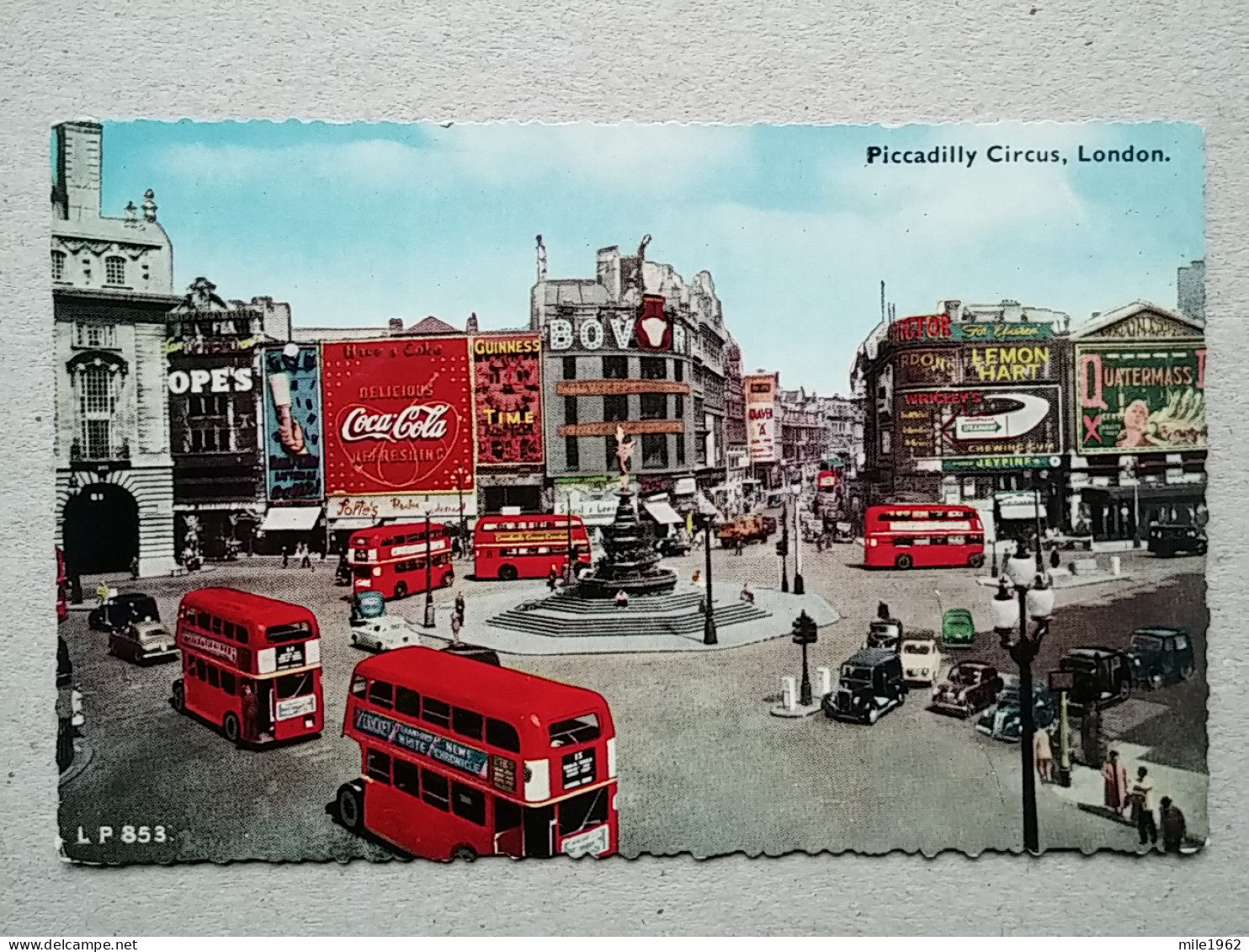 KOV 540-14 - LONDON, England, Bus, Autobus, Coca Cola - Piccadilly Circus