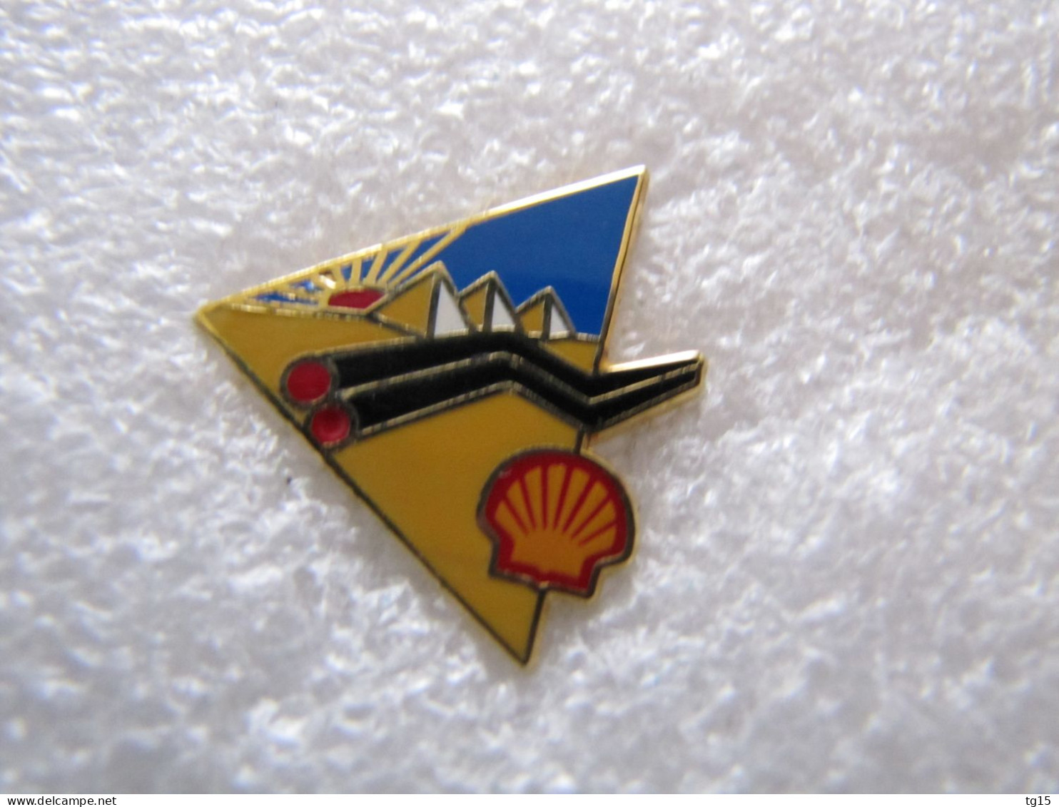 RARE  PIN'S     SHELL   PIPELINES  Email De Synthèse - Kraftstoffe