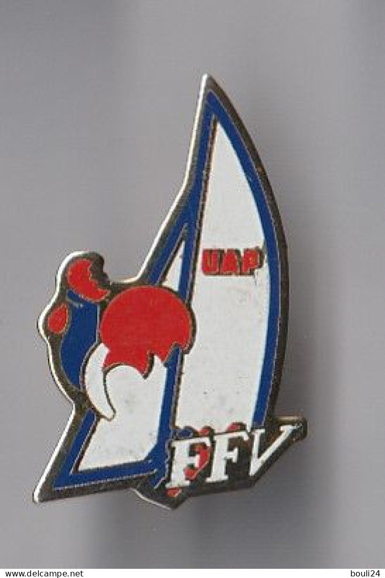 PIN'S THEME SPORT VOILE FEDERATION FRANCAISE DE VOILE SPONSOR U A P - Segeln