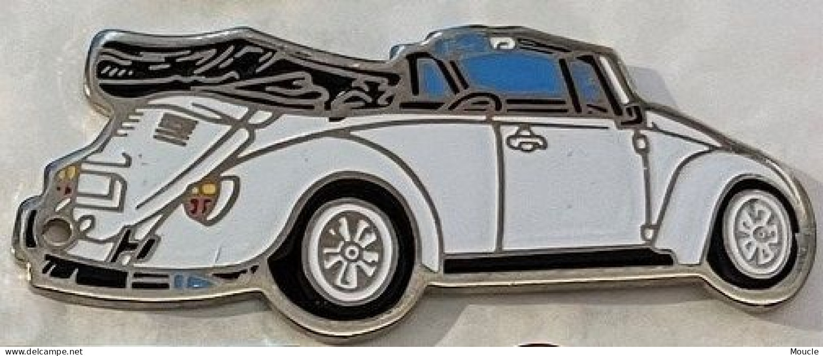 VW - VOLKSWAGEN DECAPOTABLE BLANCHE - KÄFER - VOITURE - CAR - AUTOMOBILE - AUTO - 5,5cm / 2,5cm                  (ROUGE) - Volkswagen