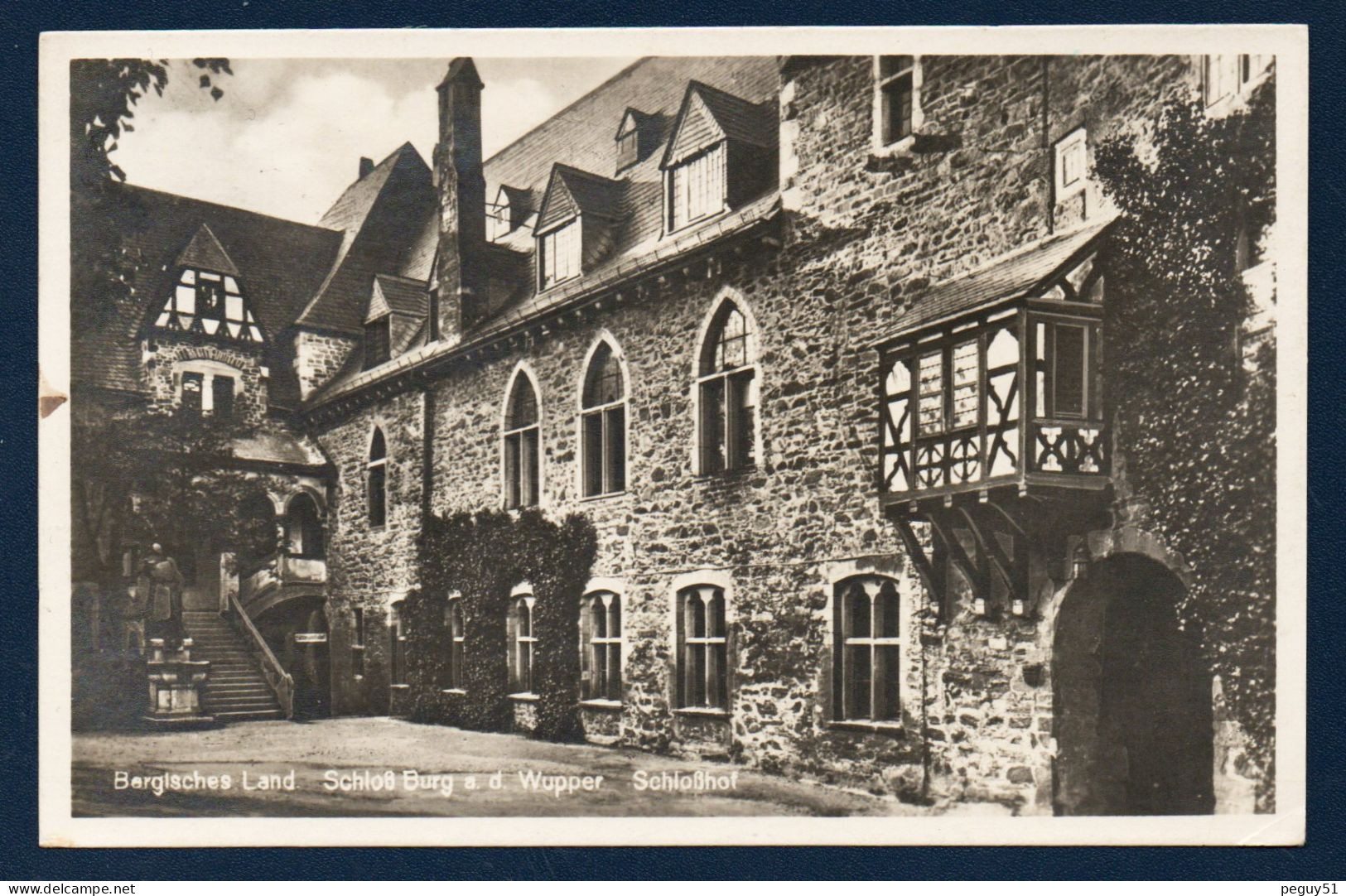 Allemagne. Burg An Der Wupper ( Solingen). Château De Burg ( Comtes Adolphe De Berg). Cour Du Château. 1943 - Solingen