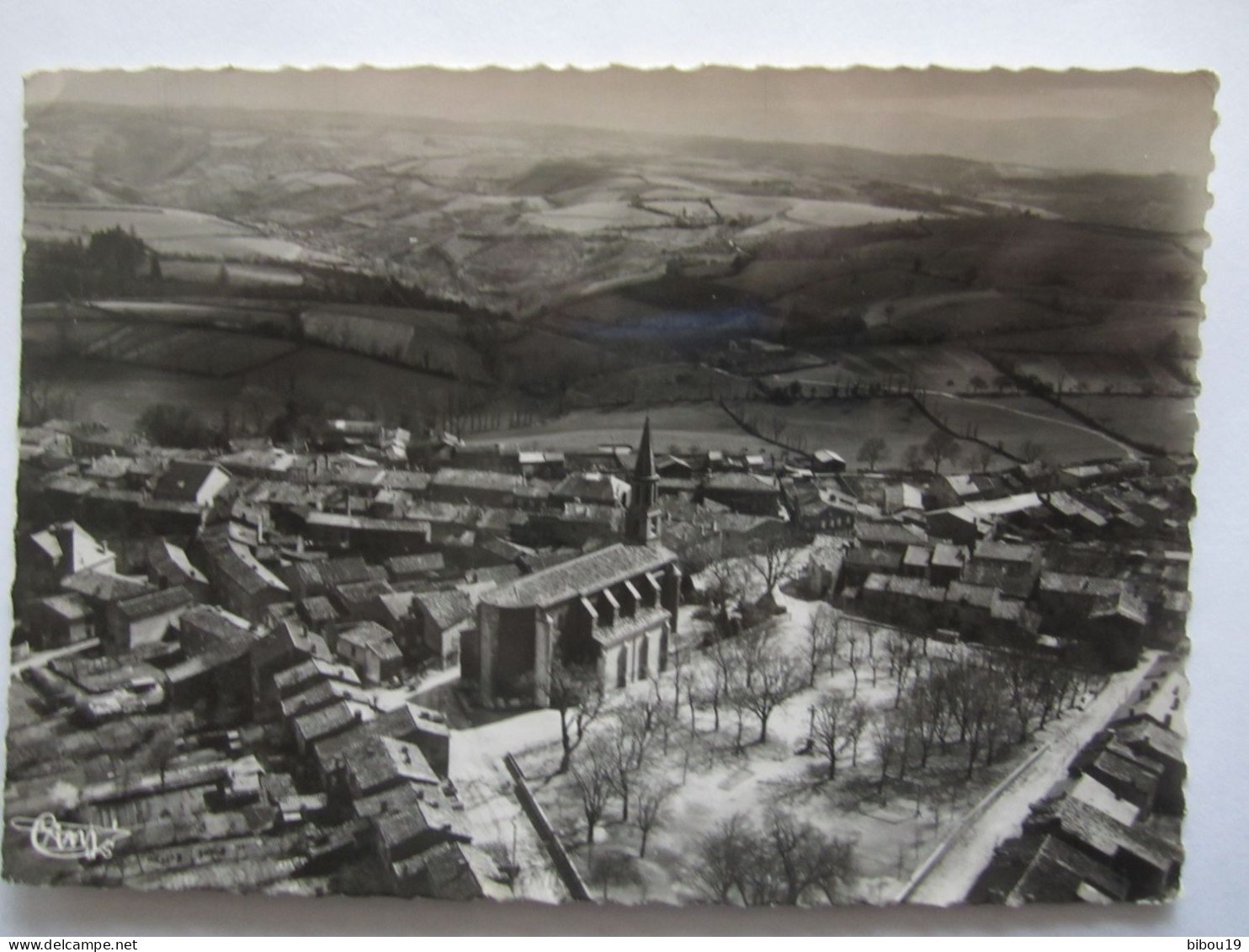 MONTREDON LABESSONNIE VUE AERIENNE LE FOIRAIL ET L EGLISE - Montredon Labessonie