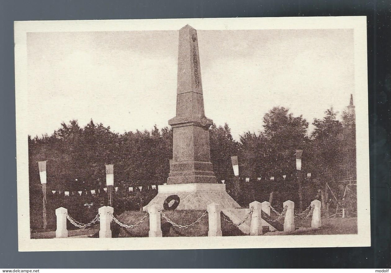 CPA - 52 - Fayl-Billot - Le Monument Aux Morts (1914-1918) - Non Circulée - Fayl-Billot