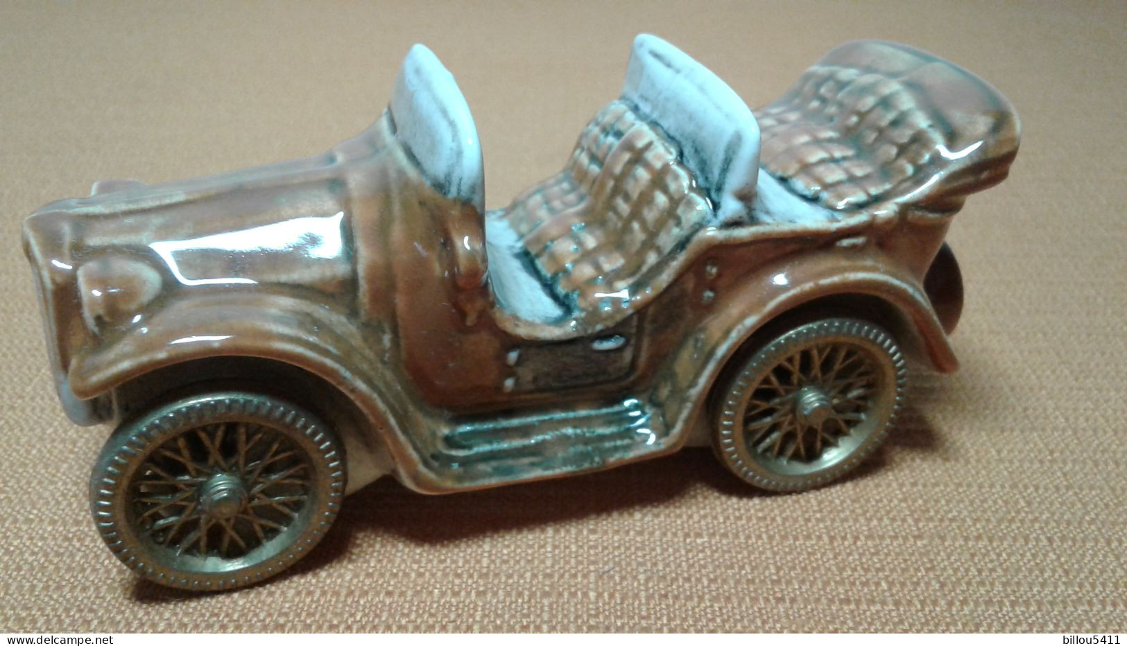 Bouteille à Liqueur En Céramique émaillé, Voiture Miniature ITALA 1912  Vietata - Licor Espirituoso