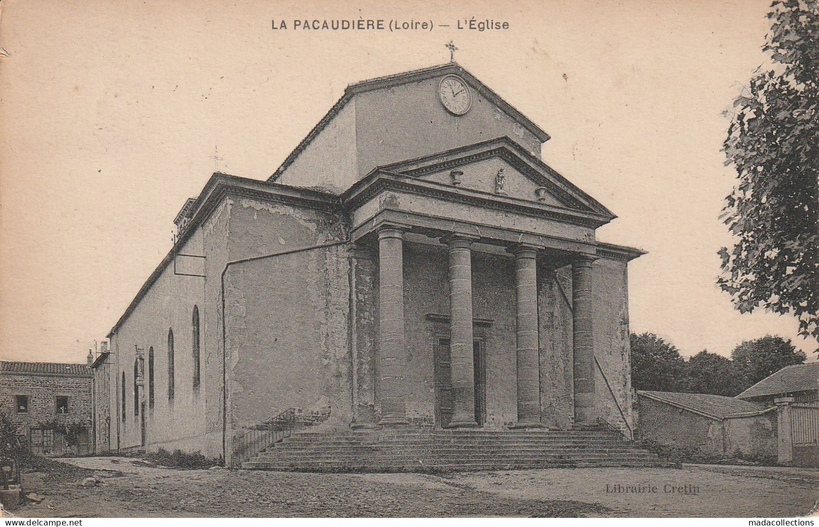 La Pacaudière (42 - Loire) L'Eglise - La Pacaudiere