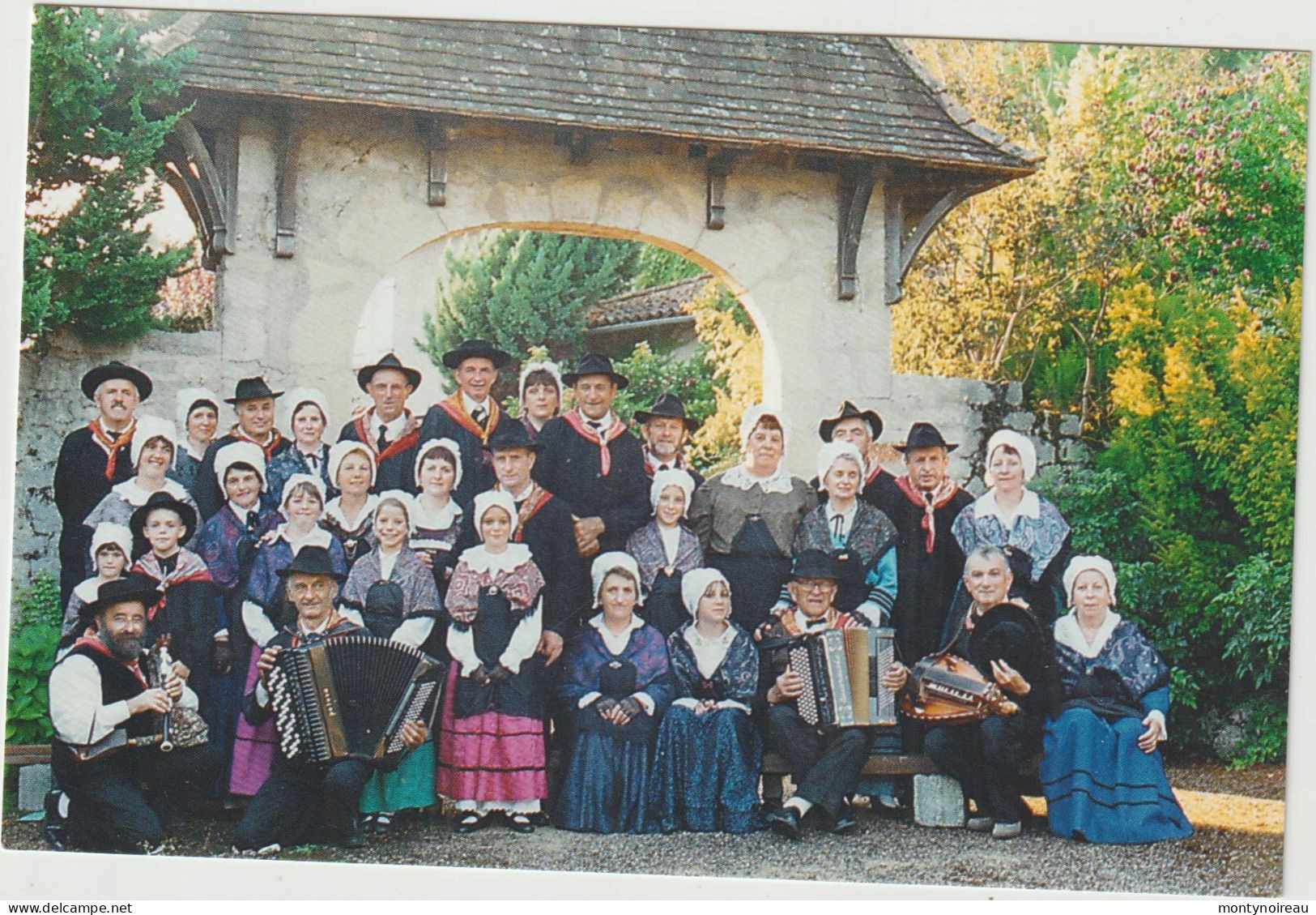 Lot : Latronqiere , La  Bourrée , Groupe  Folklorique - Latronquiere