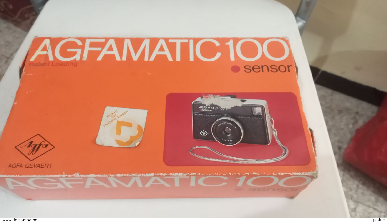 APPAREIL PHOTO AGFAMATIC 100-SENSOR- ( JOURNEE MONDIALE DES LEPREUX) - Fototoestellen