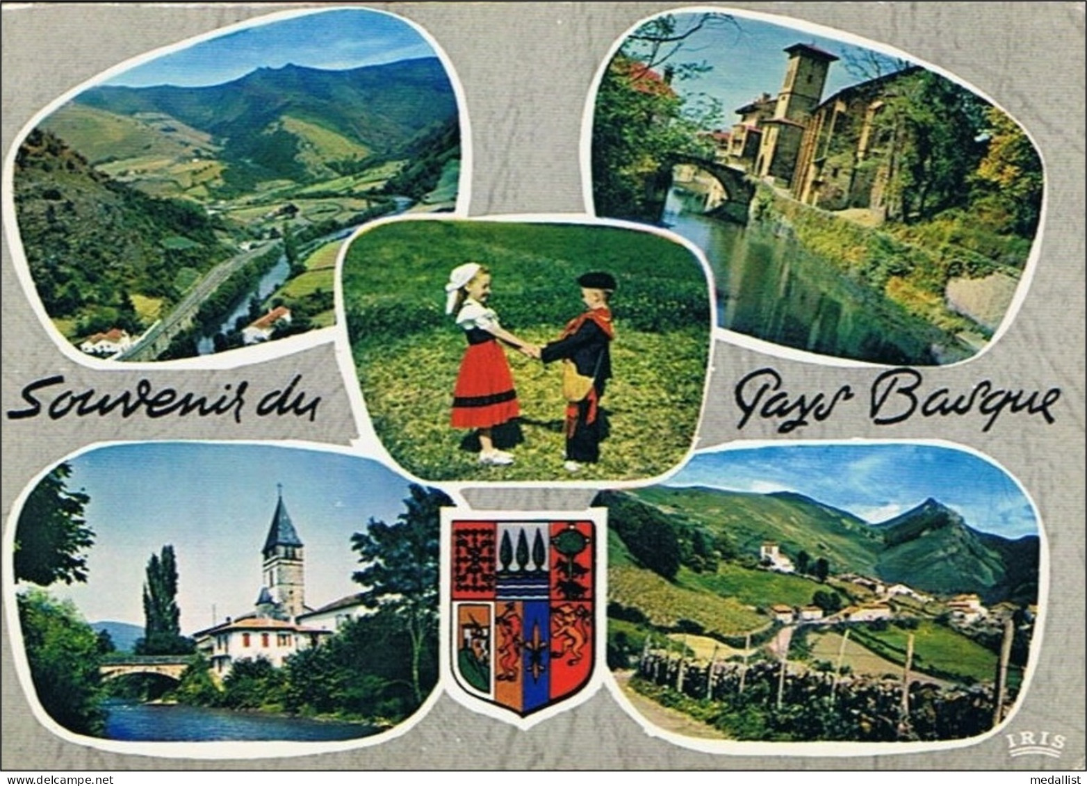 LOT DE 2 CPM..64..SOUVENIR DU PAYS BASQUE..ET CARTE GEOGRAPHIQUE - Arnéguy