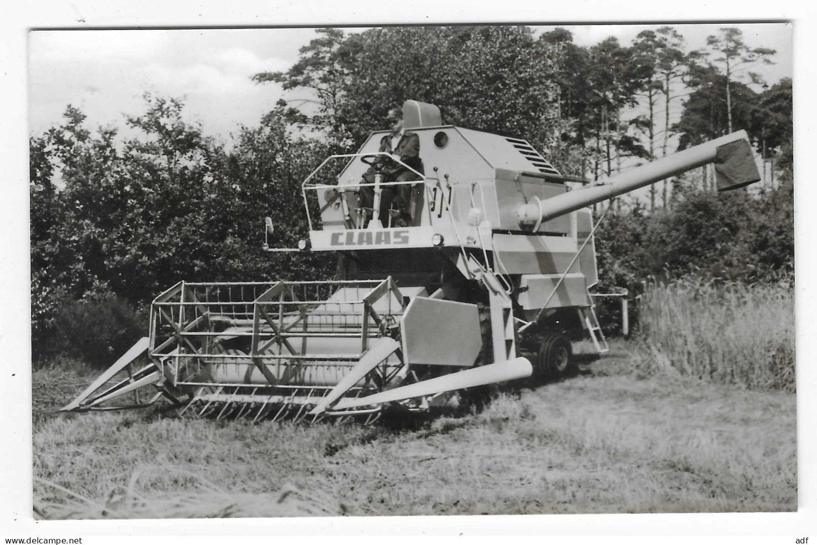 CPSM PUB PUBLICITAIRE SELBSTFAHRENDER MÄHDRESCHER CLAAS - PROTECTOR, MOISSONNEUSE BATTEUSE - Tractors