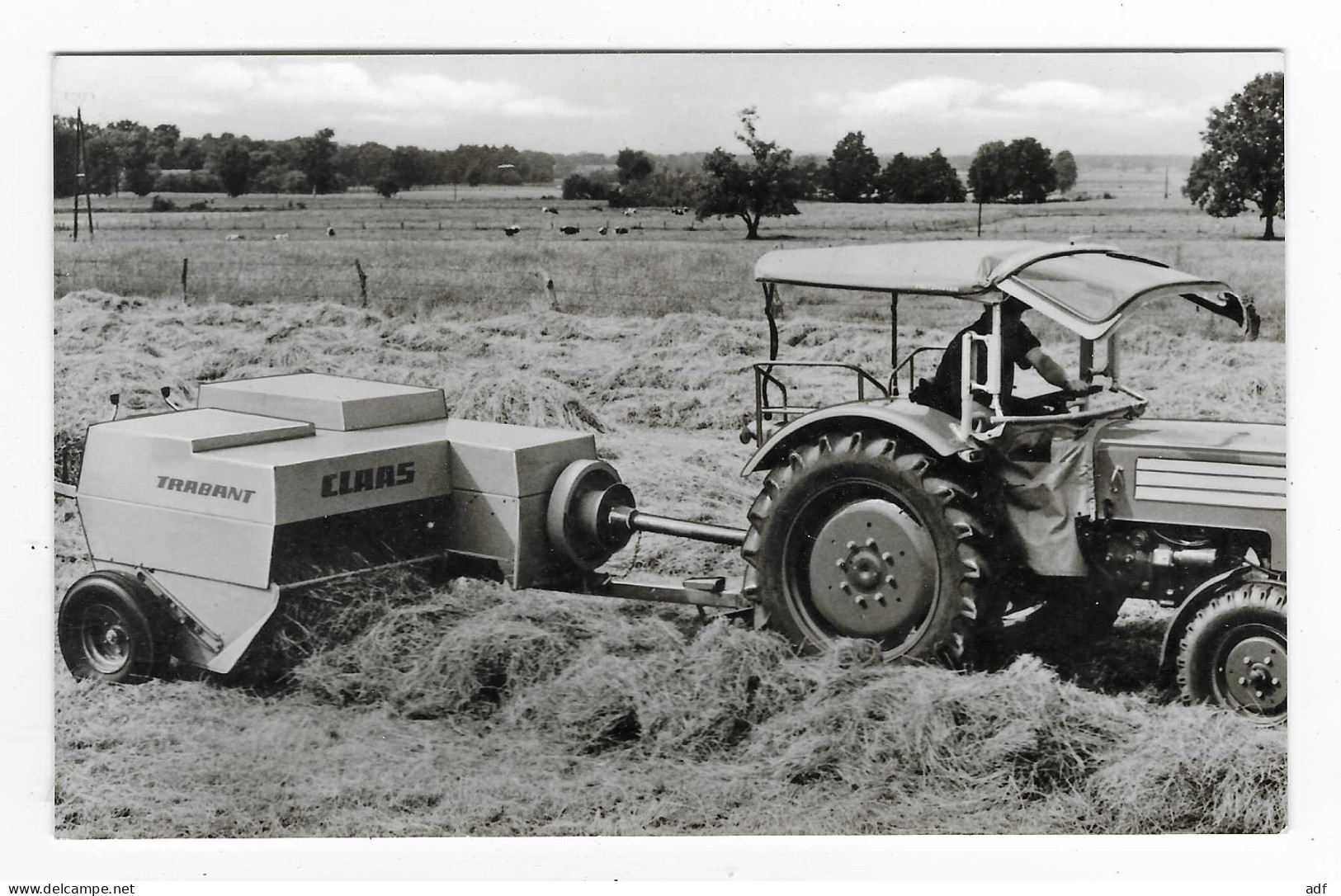 CPSM PUB PUBLICITAIRE PICKUP - HOCHDRUCKPRESSE CLAAS - TRABANT, PRESSE, TRACTEUR - Trattori