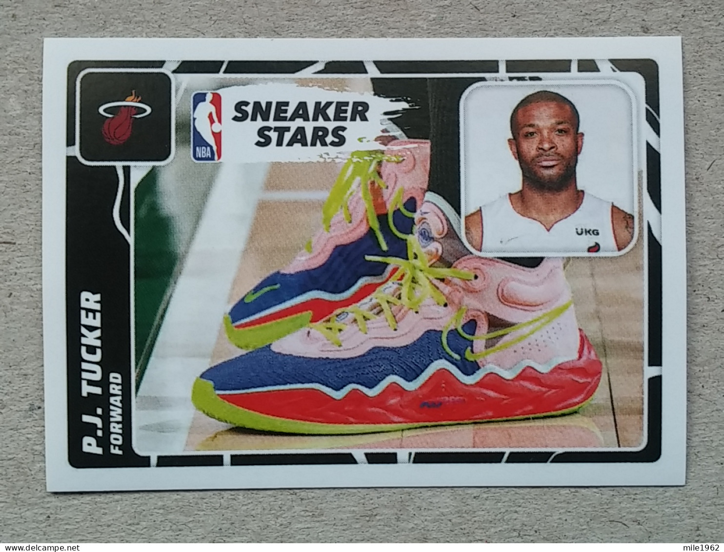 ST 47 - NBA Basketball 2022-23, Sticker, Autocollant, PANINI, No 60 P.J. Tucker Sneaker Stars - 2000-Aujourd'hui