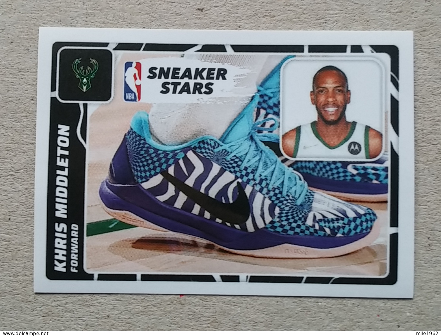 ST 47 - NBA Basketball 2022-23, Sticker, Autocollant, PANINI, No 71 Khris Middleton Sneaker Stars - 2000-Aujourd'hui