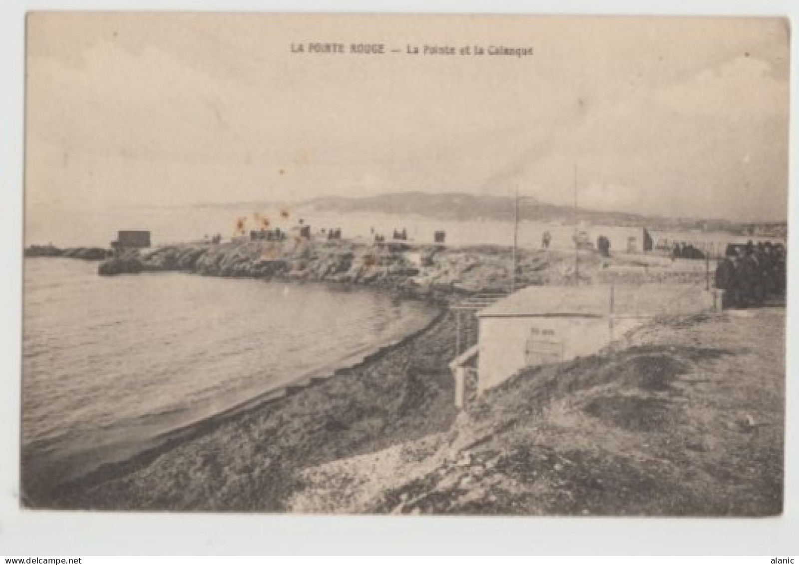 CPA13-MARSEILLE-LA POINTE ROUGE-La Pointe Et La Calanque Circulée-Animée - En L'état- - Quatieri Sud, Mazarques, Bonneveine, Pointe Rouge, Calanques