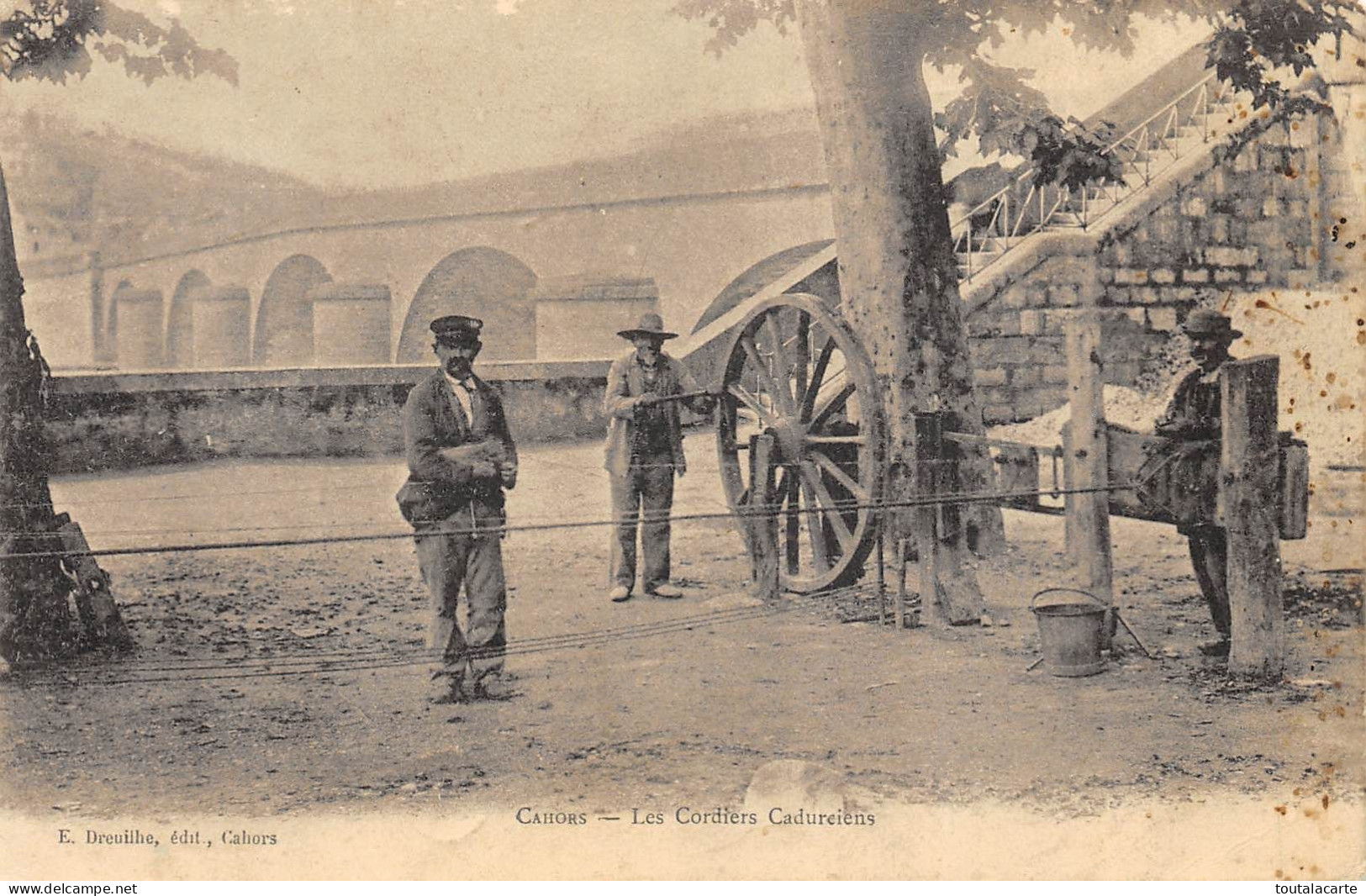 CPA 46 CAHORS LES CORDIERS CARDUCIENS - Cahors