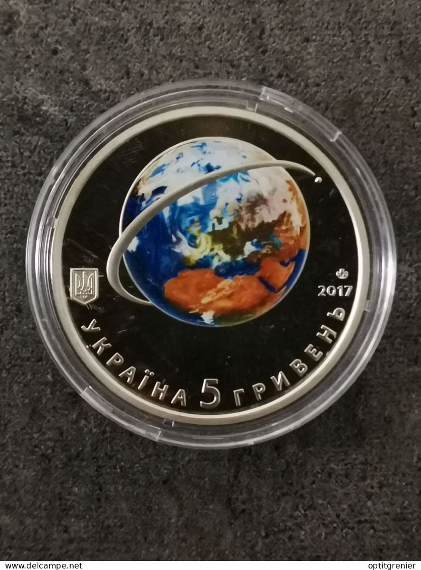 5 HRYVEN 2017 60 ANS 1er SATELLITE / UKRAINE / LAITON DE NICKEL - Ukraine