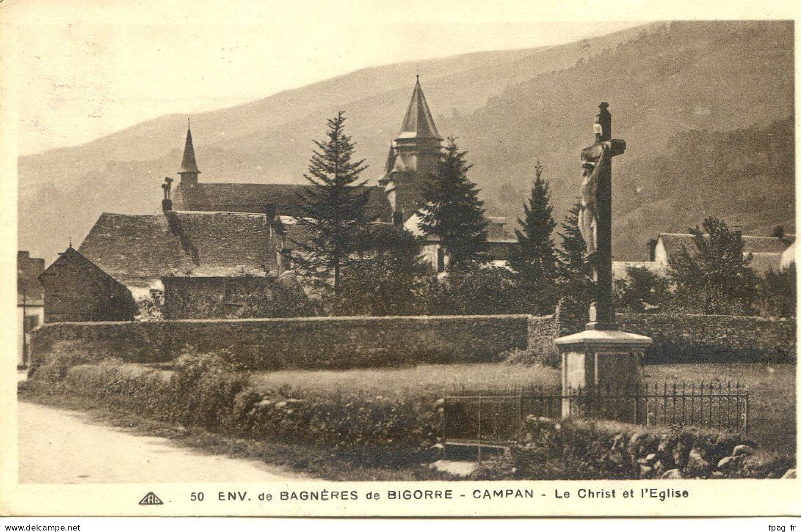 Env. De Bagnères-de-Bigorre - Campan (65 - Hautes-Pyrénées) - Le Christ Et L'Eglise - Campan