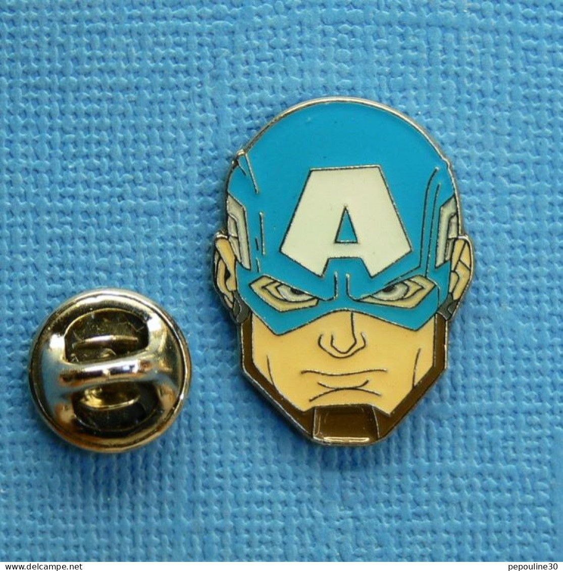 1 PIN'S /  ** MASQUE DE CAPTAIN AMÉRICA Steven « Steve » ROGERS / THE AVENGERS / MARVEL COMICS ** . (©Marvel ©Disney) - Cine