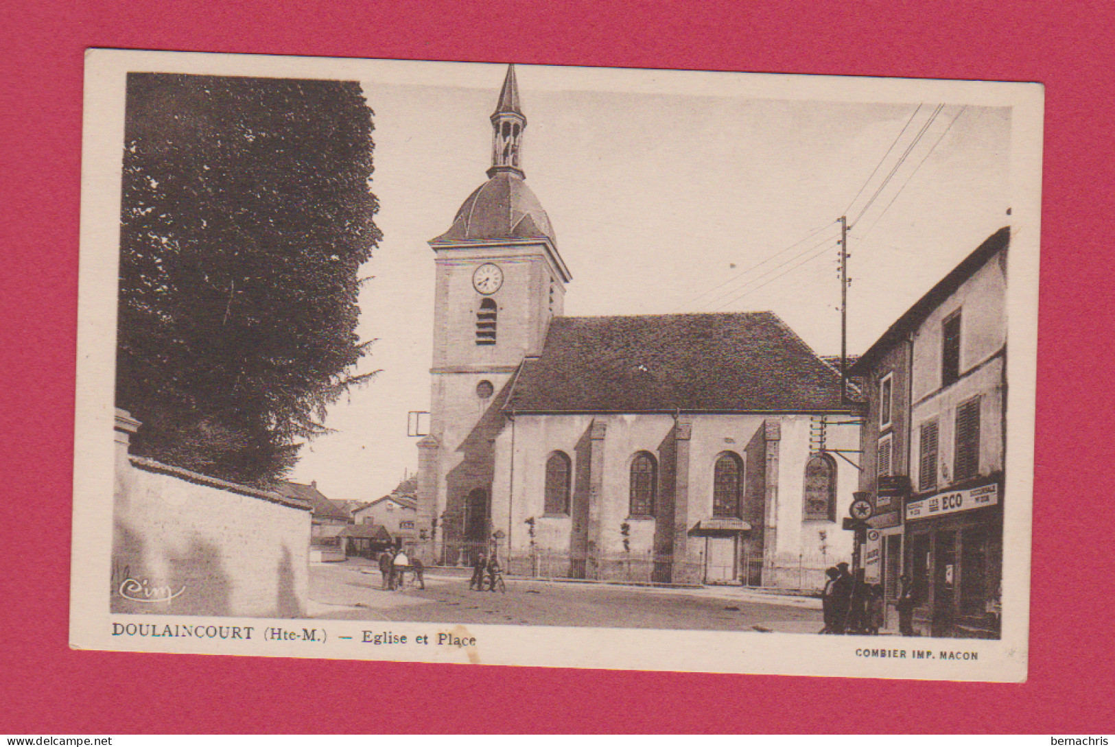 DOULAINCOURT   église Et Place           52 - Doulaincourt