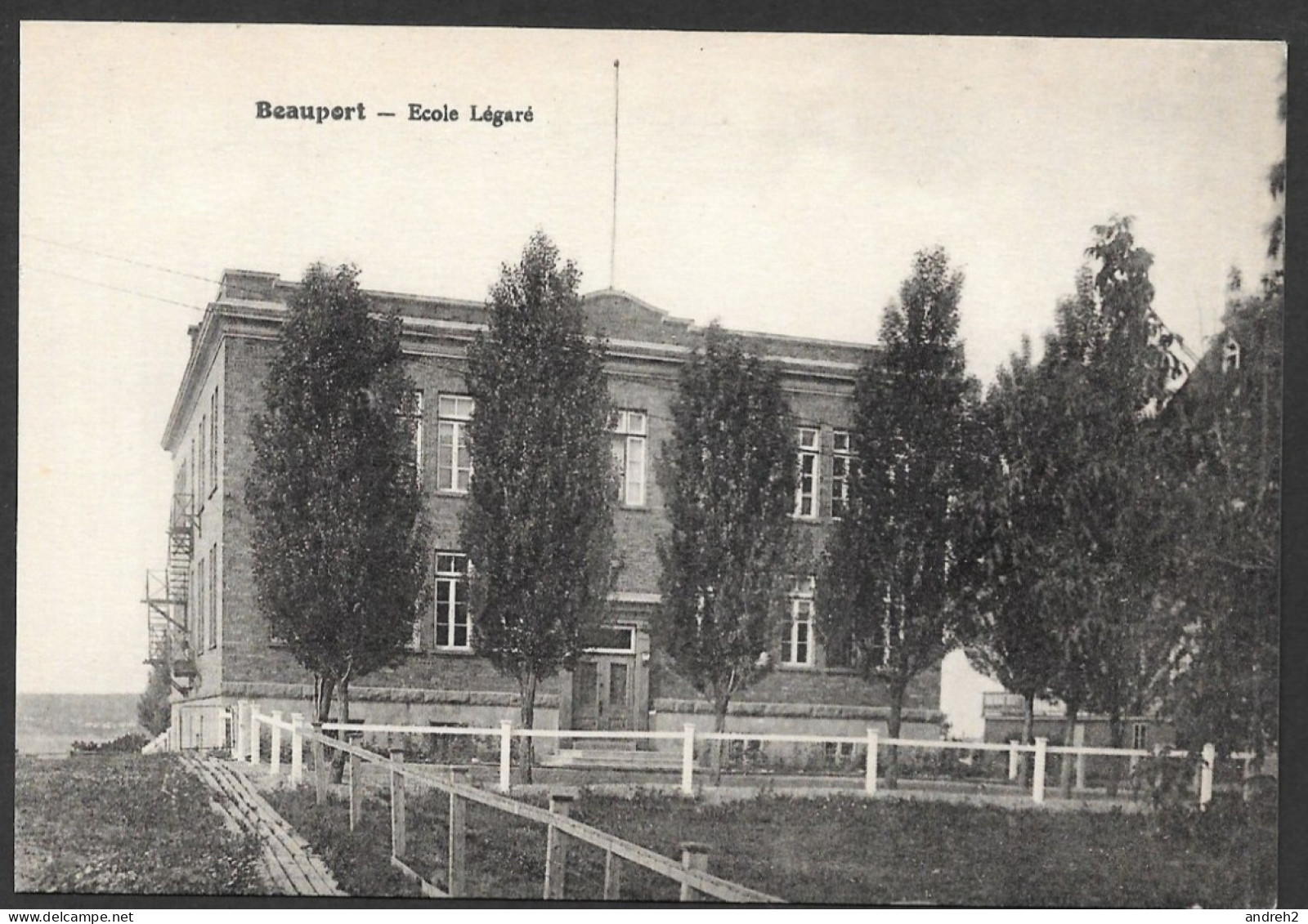 Beauport  Québec - C.P.A. L'École Légaré à Beauport - Québec - Beauport