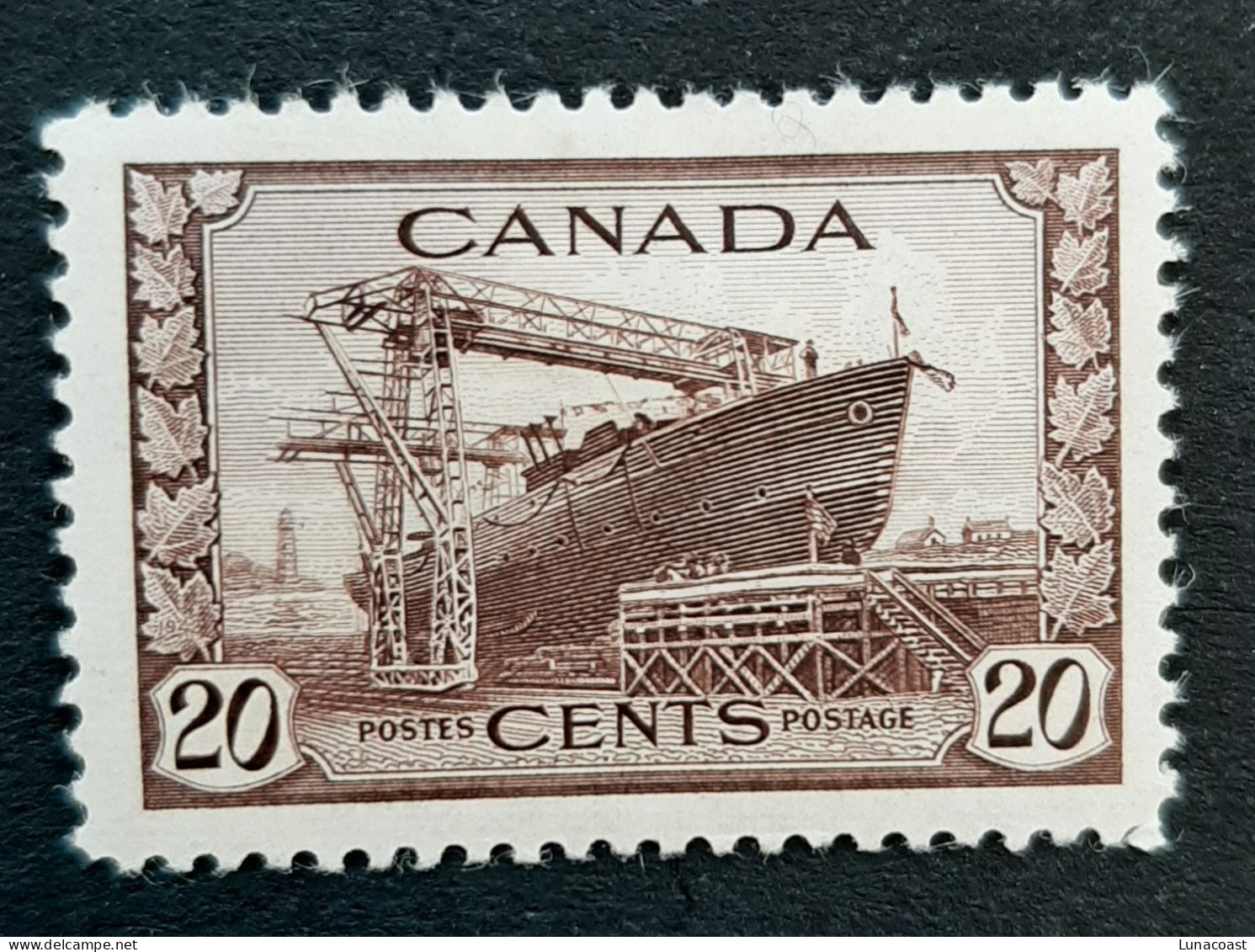 Canada 1942  MH  Sc 260*    20c  Corvette - Unused Stamps