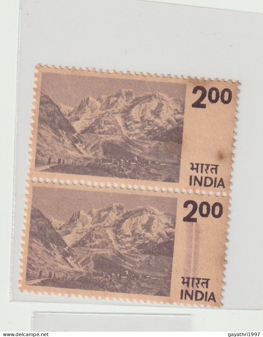 India 1975  Himalayas Mint ERROR  Doctor's Blade Condition Asper Image Block Of 4 (e11) - Errors, Freaks & Oddities (EFO)