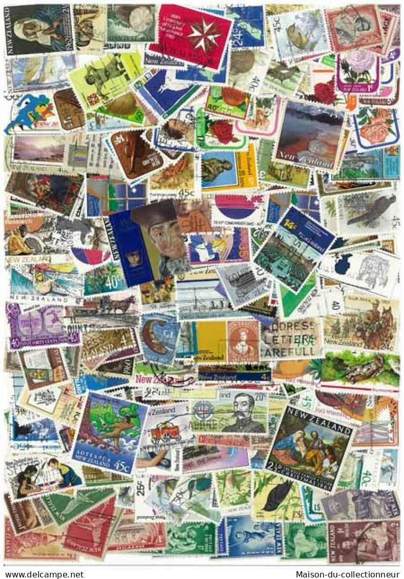 Collection De Timbres Nlle Zelande Oblitérés 300 Timbres Grand Format - Collections, Lots & Séries