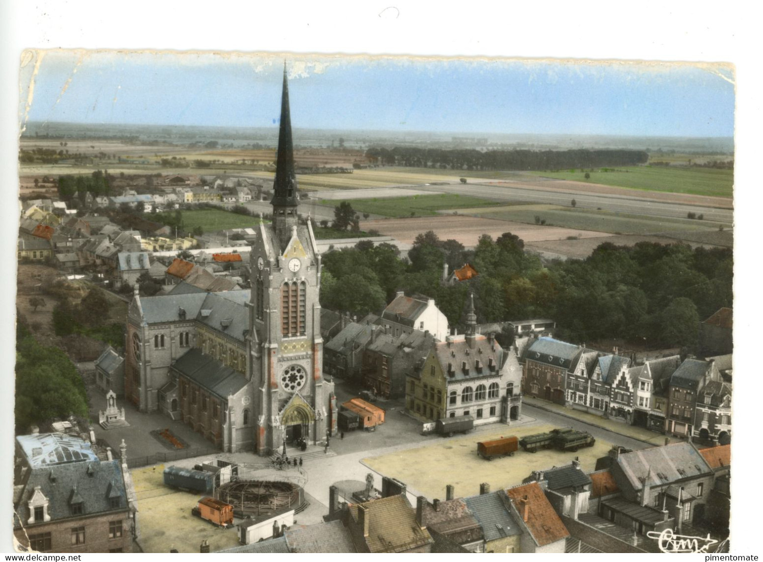 LAVENTIE EGLISE SAINT VAAST HOTEL DE VILLE VUE AERIENNE 1961 - Laventie