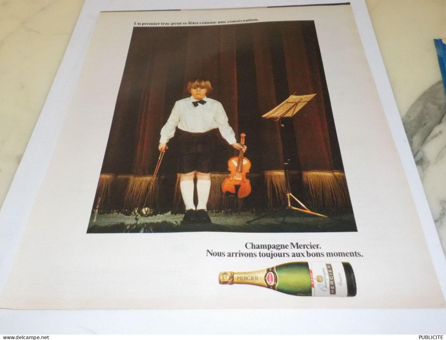 ANCIENNE PUBLICITE UNE CONSECRATION CHAMPAGNE MERCIER 1973 - Alkohol