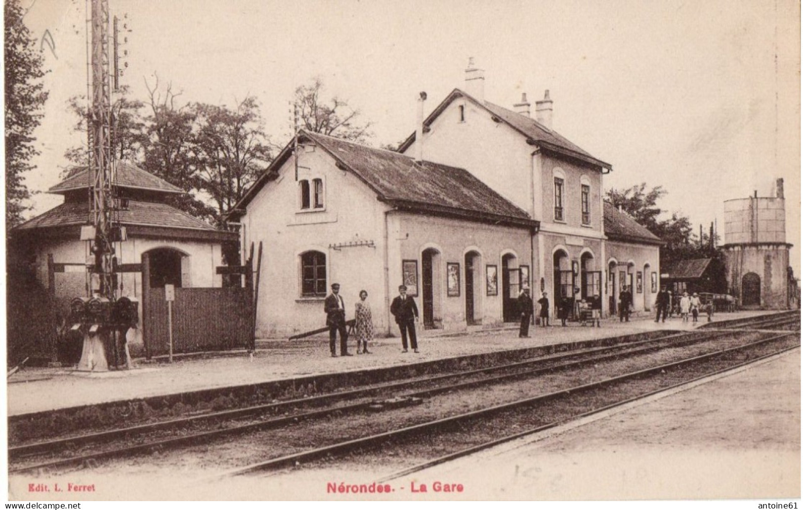 NERONDES -- La Gare - Nérondes