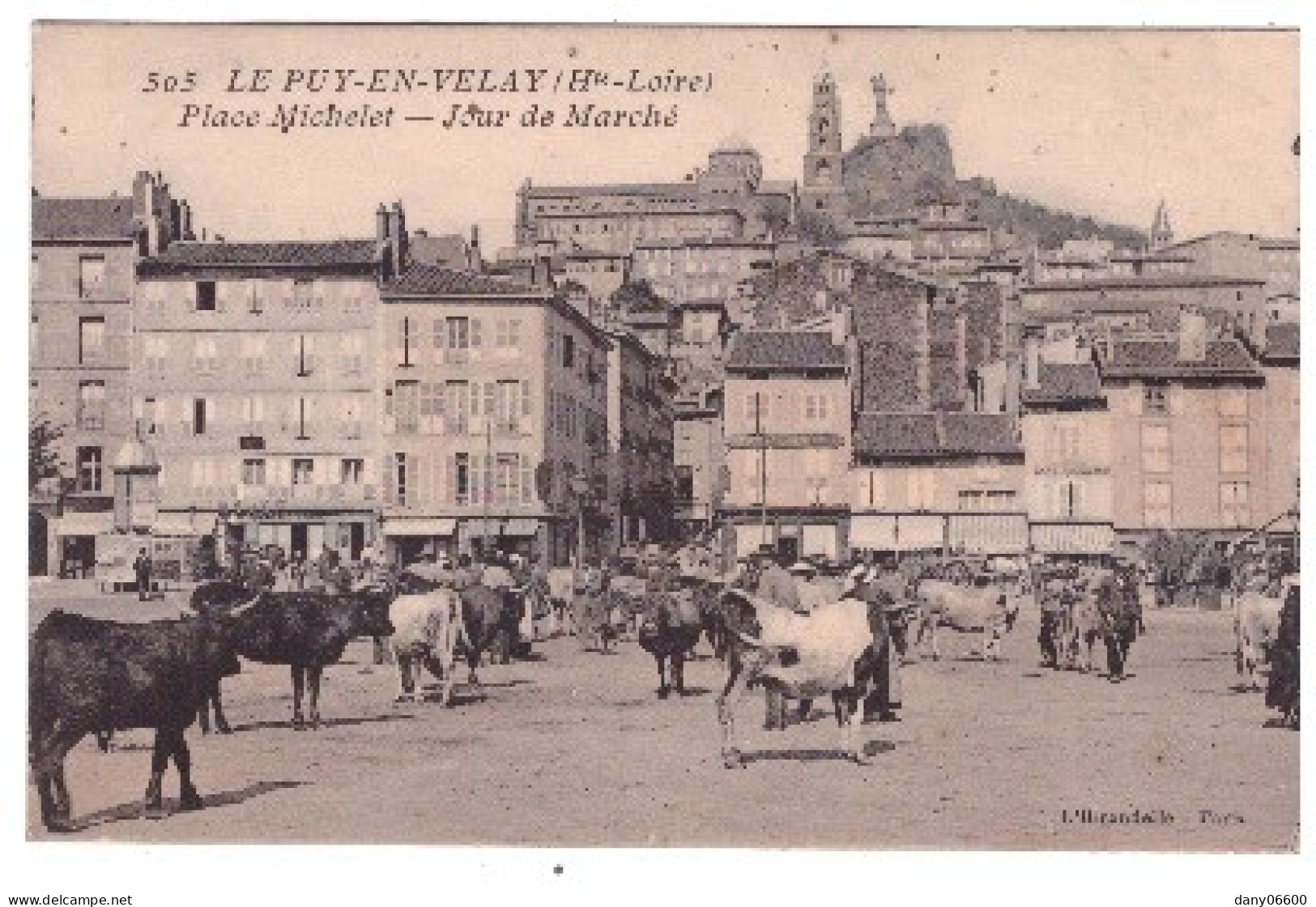 LE PUY EN VELAY - Place Michelet  - Jour De Marché (carte Animée) - Kermissen