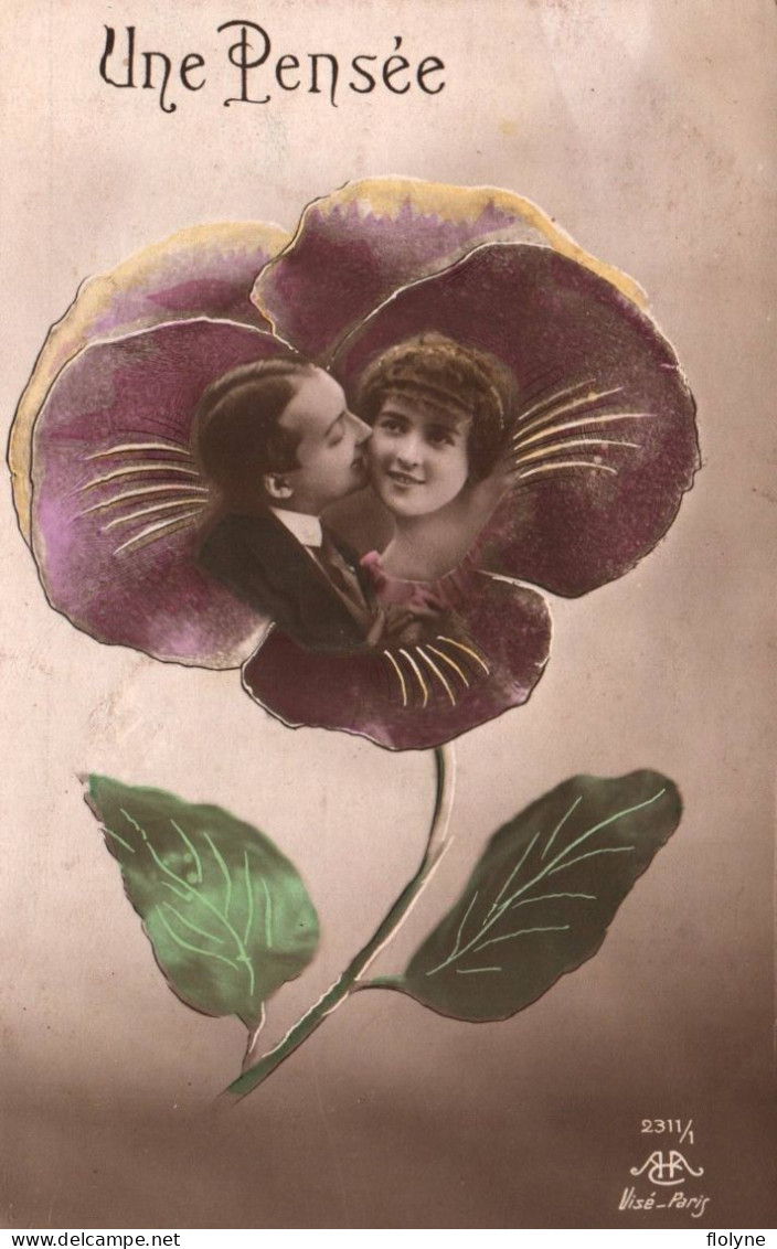 Surréalisme - Carte Photo Montage - Homme Et Femme Dans Une Fleur - Une Pensée - Photographs