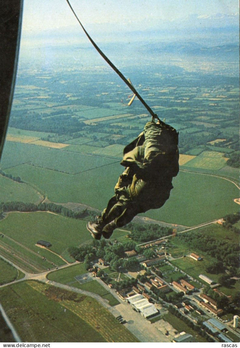 CPM - R - PARACHUTISME - SORTIE EN AUTOMATIQUE - Fallschirmspringen