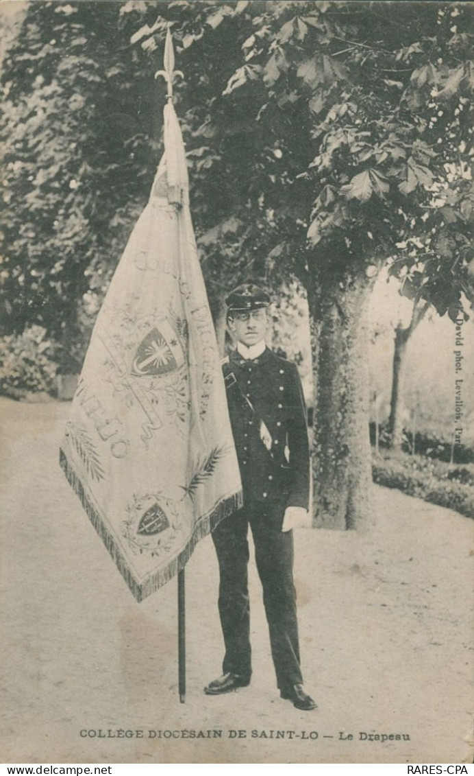 50 SAINT LO - Collège Diocésain De Saint Lo - Le Drapeau   - TB - Saint Lo