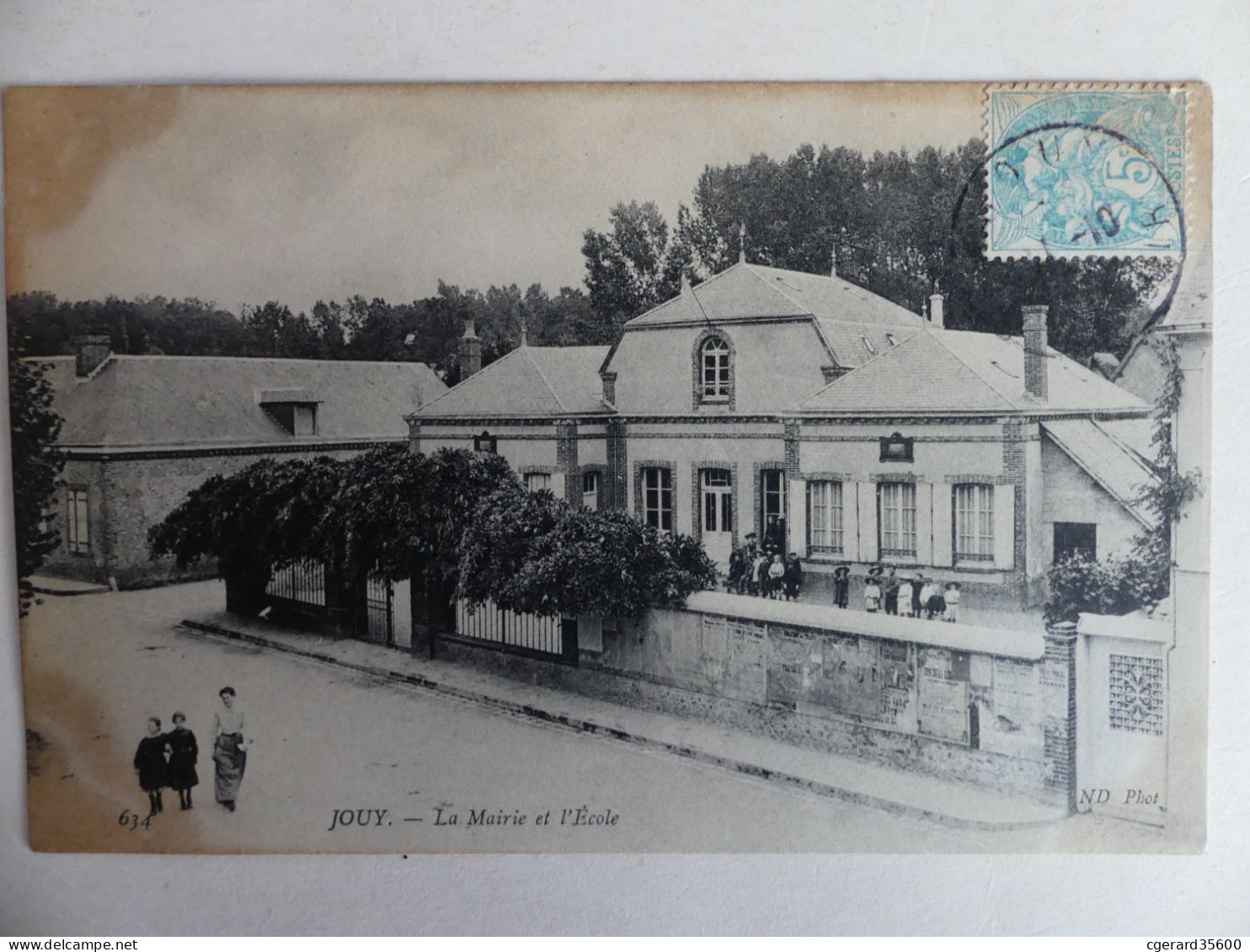 28 : Jouy  : La Mairie Et L'Ecole - Jouy