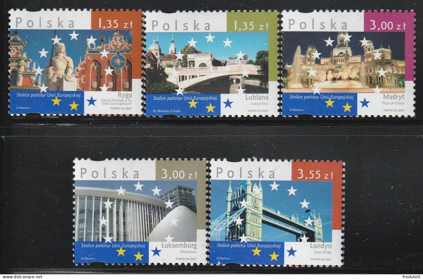 POLOGNE - N°4072/6 ** (2007) Capitales - Unused Stamps